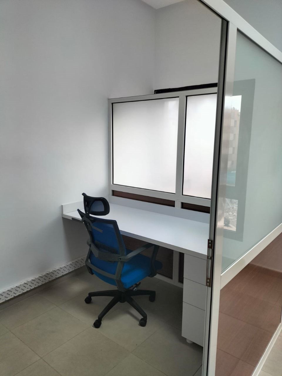 photo_5915583299055193041_y